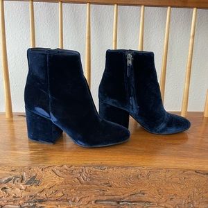 Sam Edelman blue velvet booties size 8.5 - worn twice!